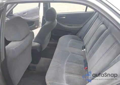 2000 Honda Accord 2.3 Lx z USA, uszkodzony, nr VIN 1HGCG6654YA114847